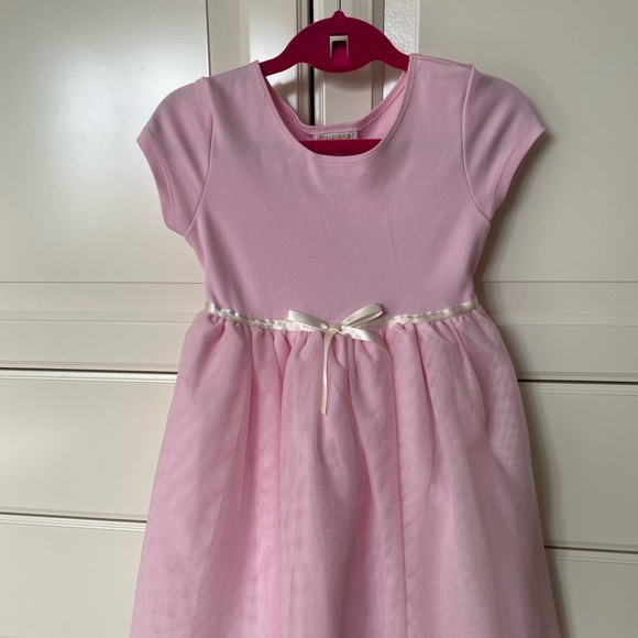 Little girls dress and overcoat. - Picture 3 of 15